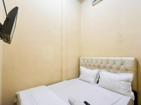 Penginapan Dvn & Tmy 01 Mitra RedDoorz